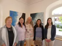 Bürgermeister Stellvertreterin Margitta Bischoff mit Ruth Steindl, Corinne Bonnet, Martina Drexler und Sarah Buchstor